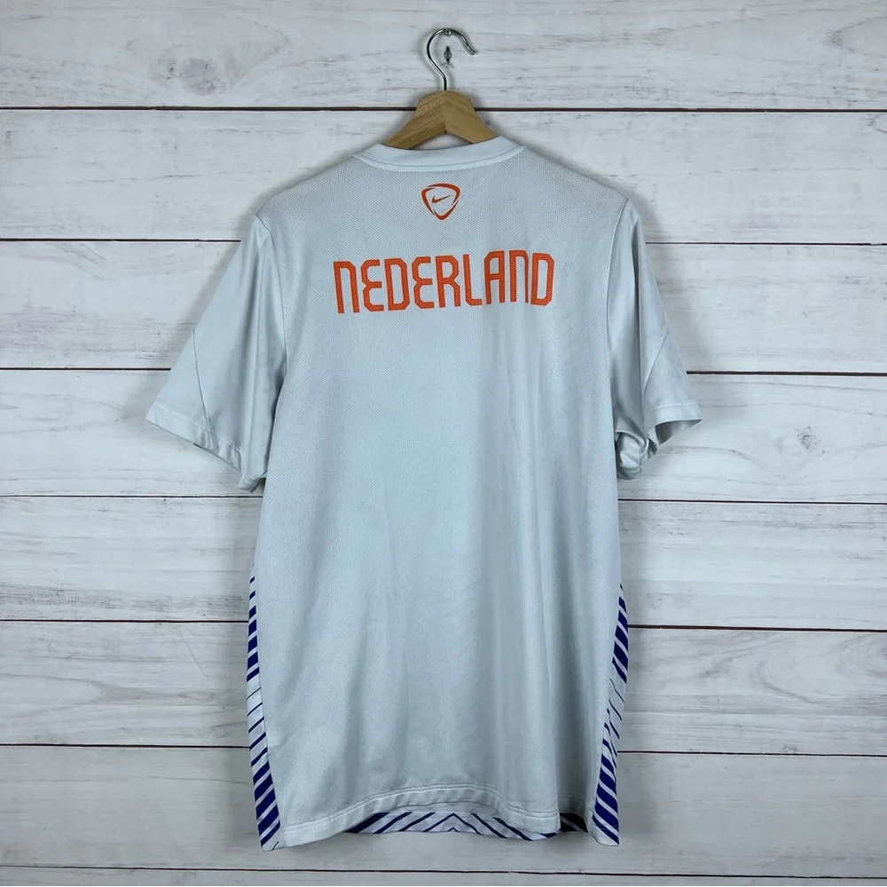 Nike Blue and White Men's Jersey - Picture 2 of 9